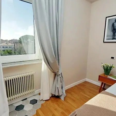 Julie's Renovated View 公寓 *